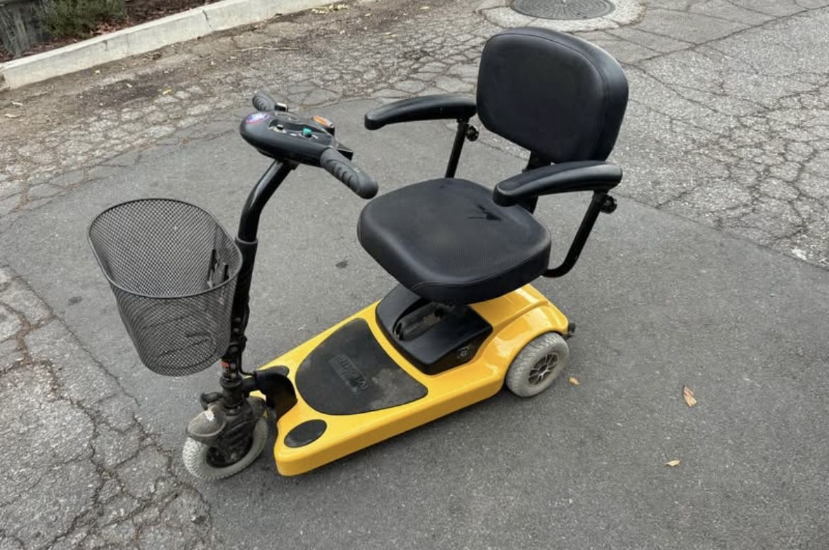 Mini Moxie No Boundaries Mobility Scooter