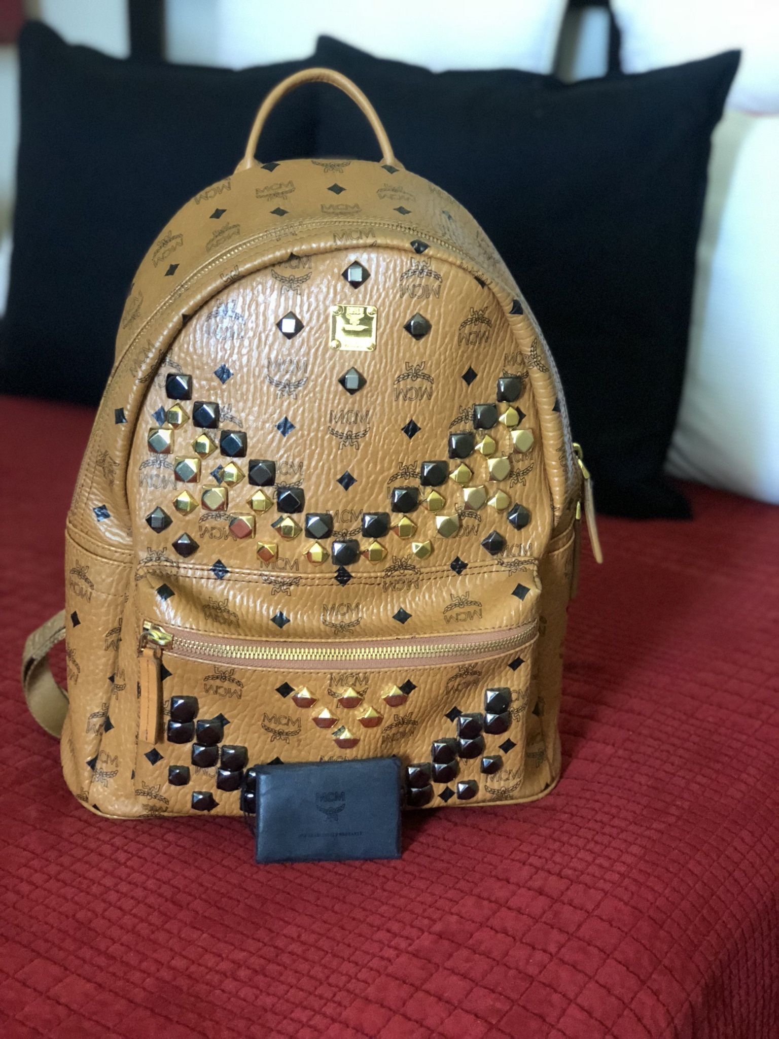 MCM backpack medium for Sale in Santa Clarita, CA - OfferUp