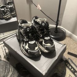 Balenciaga Runners 