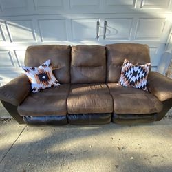{Free Delivery🚚}- 2 tone brown leather reclining couch