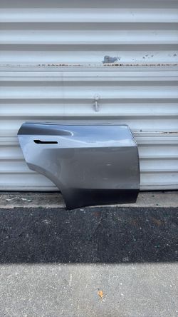 Tesla Model Y rear door Rh Shell Oem