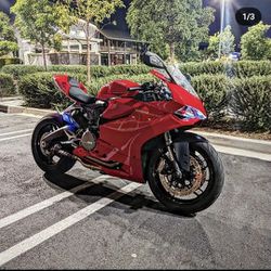 2014 Ducati 899 