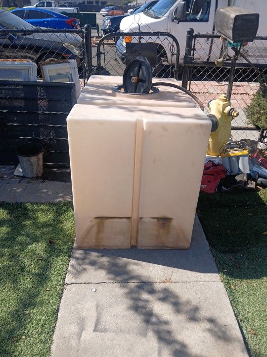Water tank