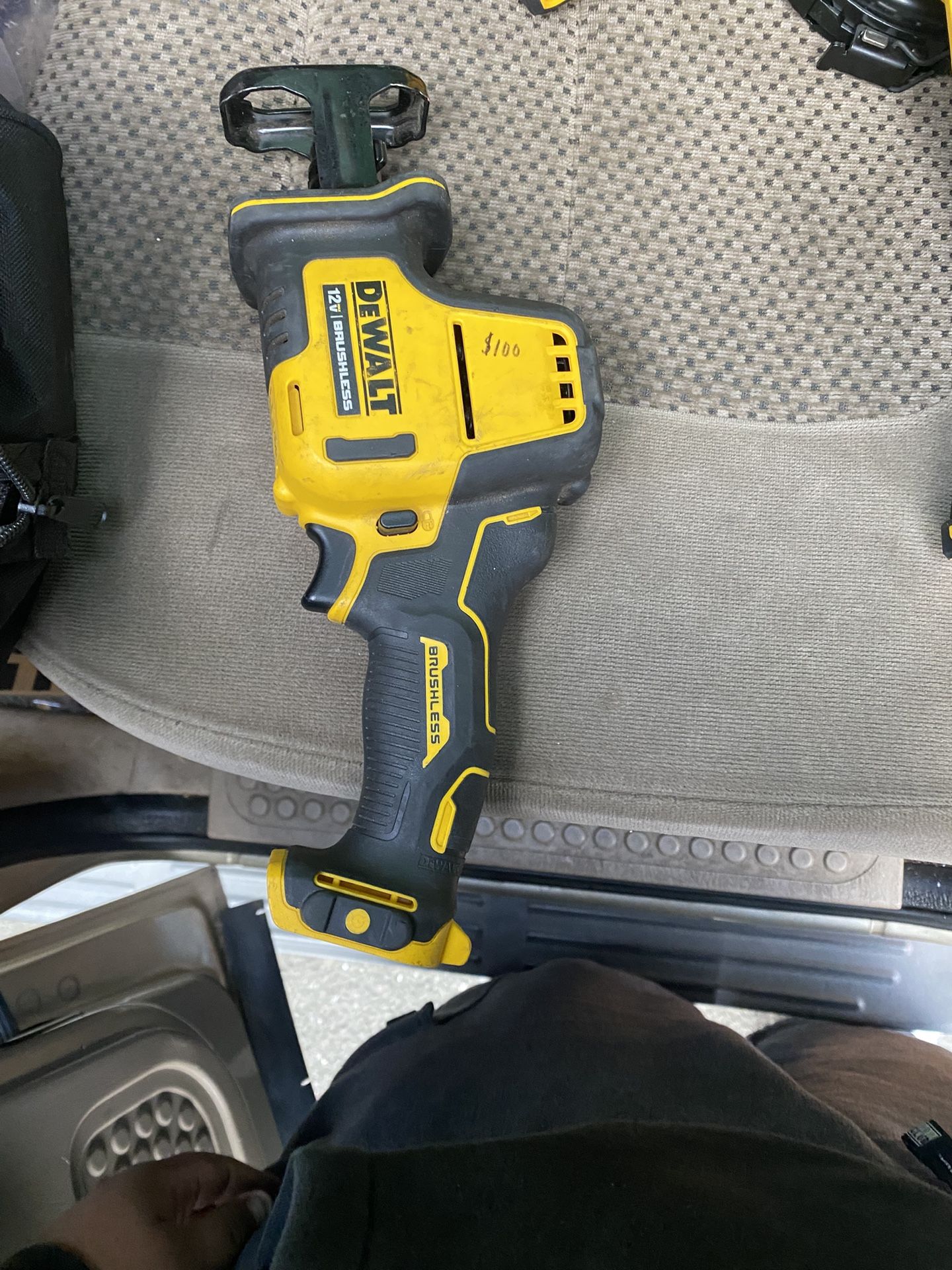 DEWALT XTREME 12V MAX* Brushless One-Handed Cordless Reciprocating Saw (model DCS312)