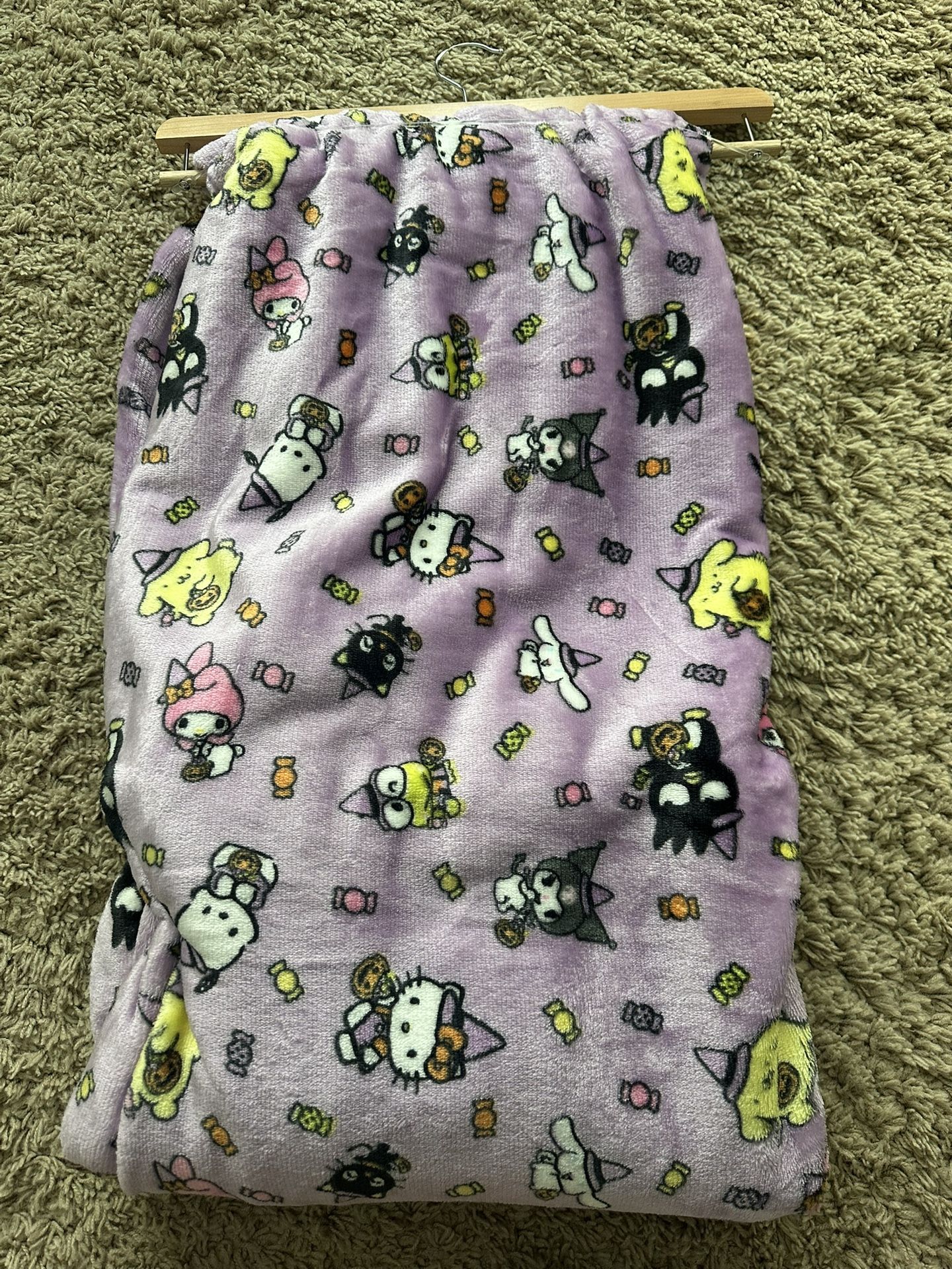 Hello Kitty Halloween Blanket