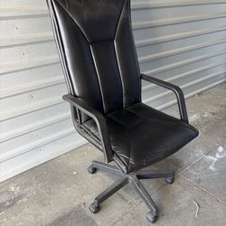 Desk chair