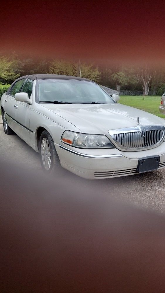 2006 Lincoln Town Car