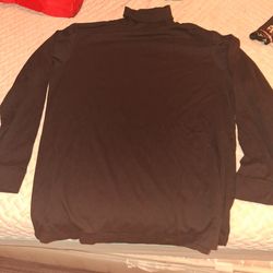 UTOPIA  WEAR LONG SLEAVE TURTLE NECK XL SHIRT.