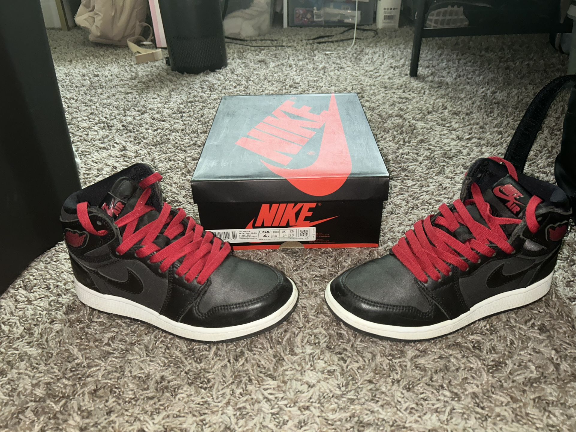 Jordan 1 Retro High Size 4y