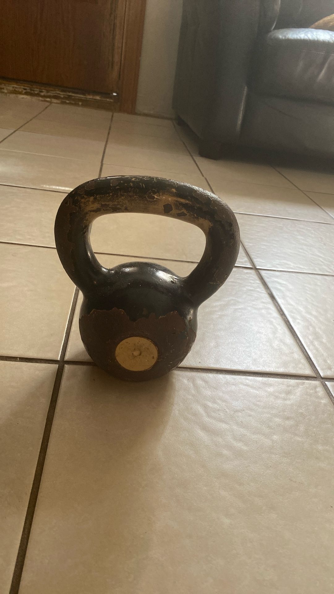  Kettlebell  . 25  Lbs