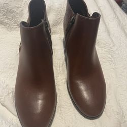 NWOT XAppeal Womens Size 8 Brown Leather Ankle Boots