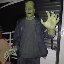 7 Foot Frankenstein Animated 