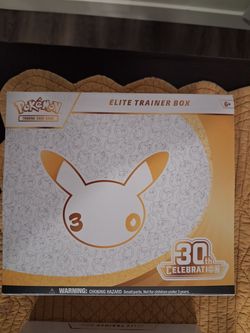 POKEMON WLITE TRAINER BOX 30TH CELEBRATION (NEW!)