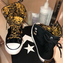 New Women Cheetah Converse Size $70 Firm 