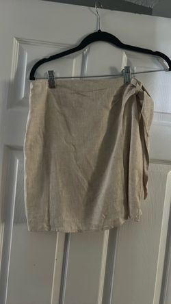Boutique wrap around linen skirt