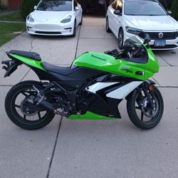 2009 Kawasaki Ninja 250 R
6695 miles 
Asking 3k