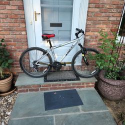 TREK 3700 three Series 16" Mountain Bike