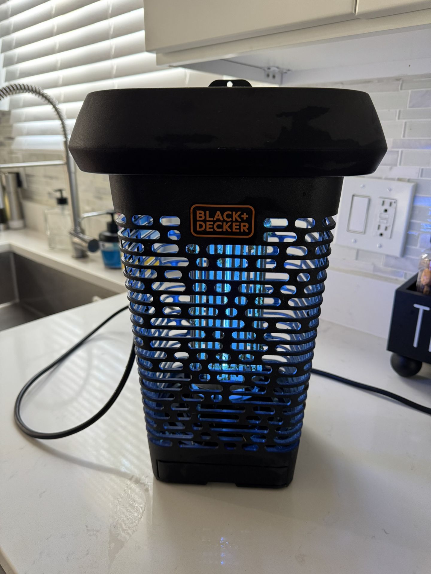 BLACK+DECKER Bug Zapper