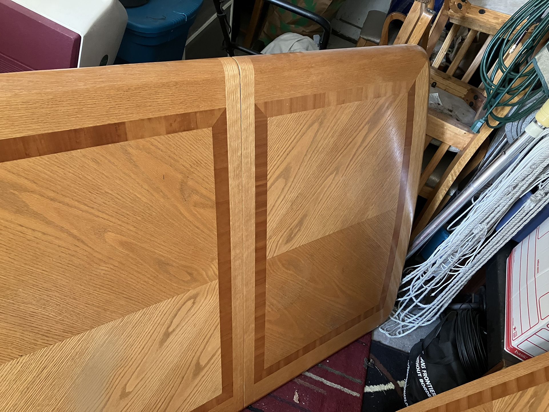 Oak Dining Room Table w/ six chairs, extra leaf