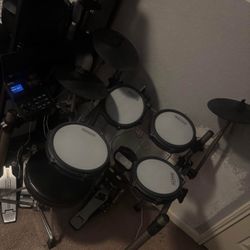 Simmons Titan 50 Electric Drum Set 