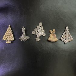 Vintage Christmas Broach’s 