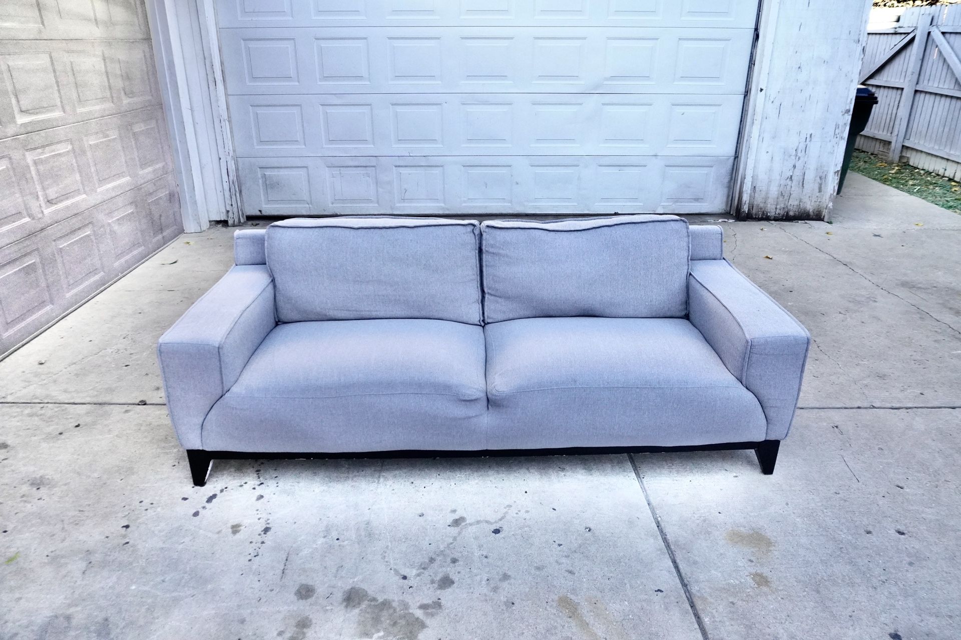 FREE DELIVERY 🚚 Ashley Furniture Gray Fabric Sofa couch