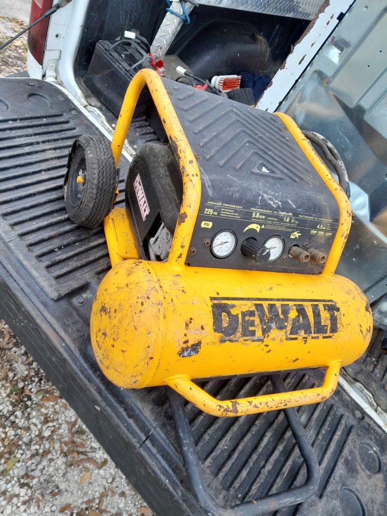 DeWalt Air Compressor