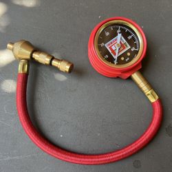 Tire Deflator | Tire Pressure Gauge (EZ Deflator) 0-60#