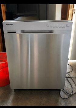 Samsung Stainless Steel Dishwasher – Quiet, Fully Functional – Great Condition
