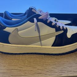 Blue Travis Size 9.5 