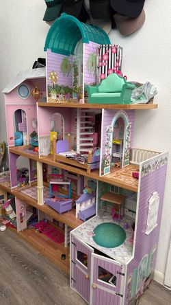 Doll House