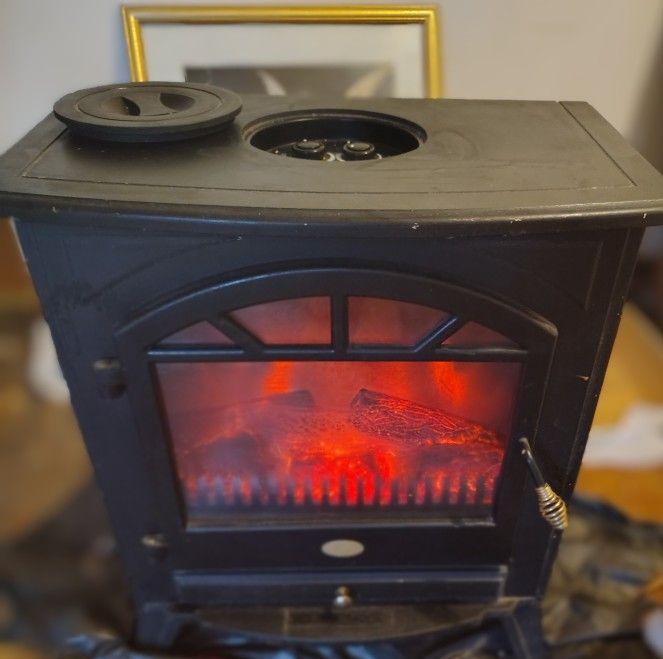 Charm Glow Electric Fireplace!!! 