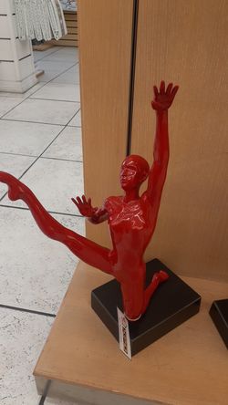 Red .Leg up sculpture 🤸‍♂️🤸‍♂️