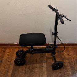 KNEE ROVER *SLIGHTLY USE” 