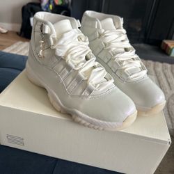 women’s jordan 11 pearl sz 7.5W