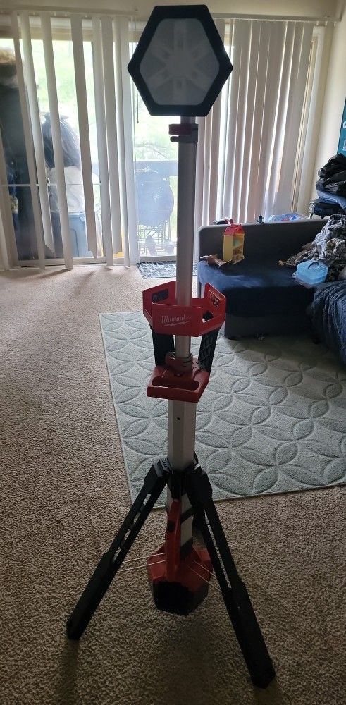Brand New Milwaukee Tower Flood Light