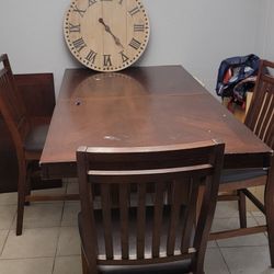 Table N 3 Chairs Plus Inset