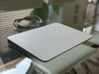 Apple Magic Trackpad 2