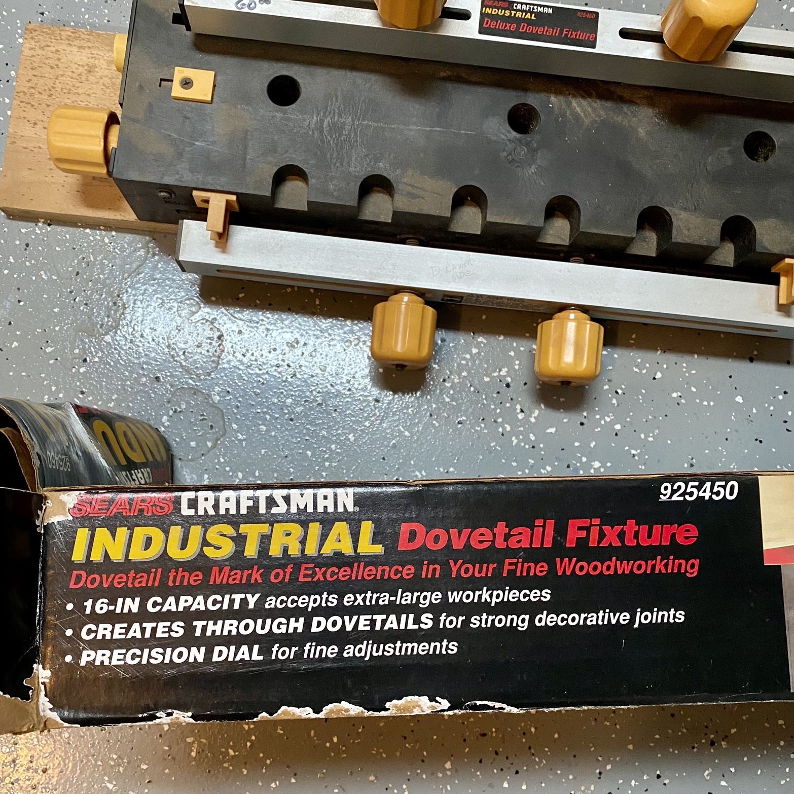 Craftsman Deluxe Dovetail Fixture