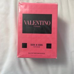Valentino Born In Roma Perfume 