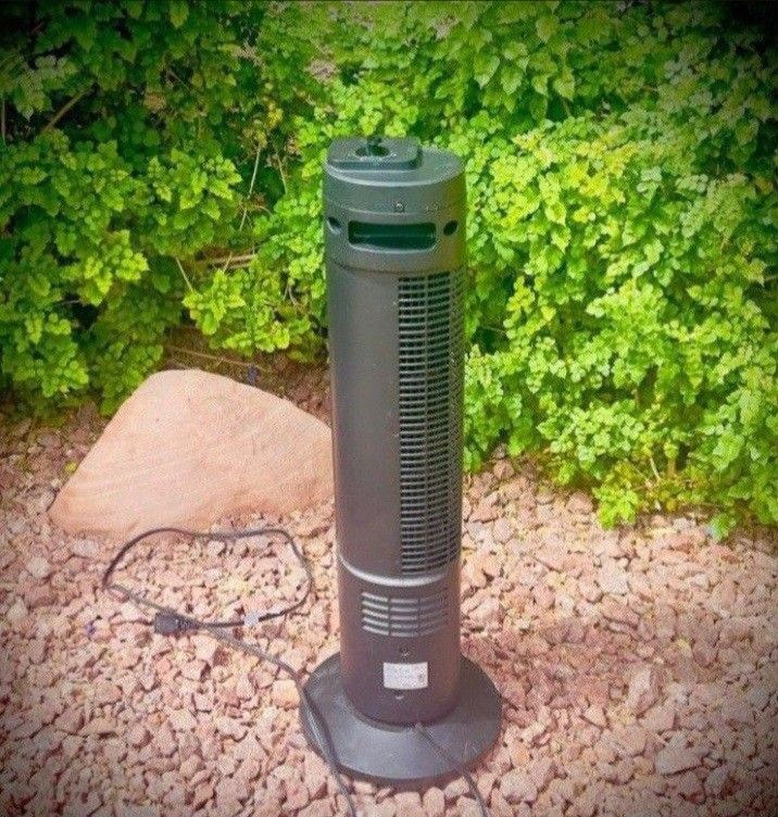 Black Rotating Oscillating Tower Fan - 27" Height. 3 Speeds. Works Great.
