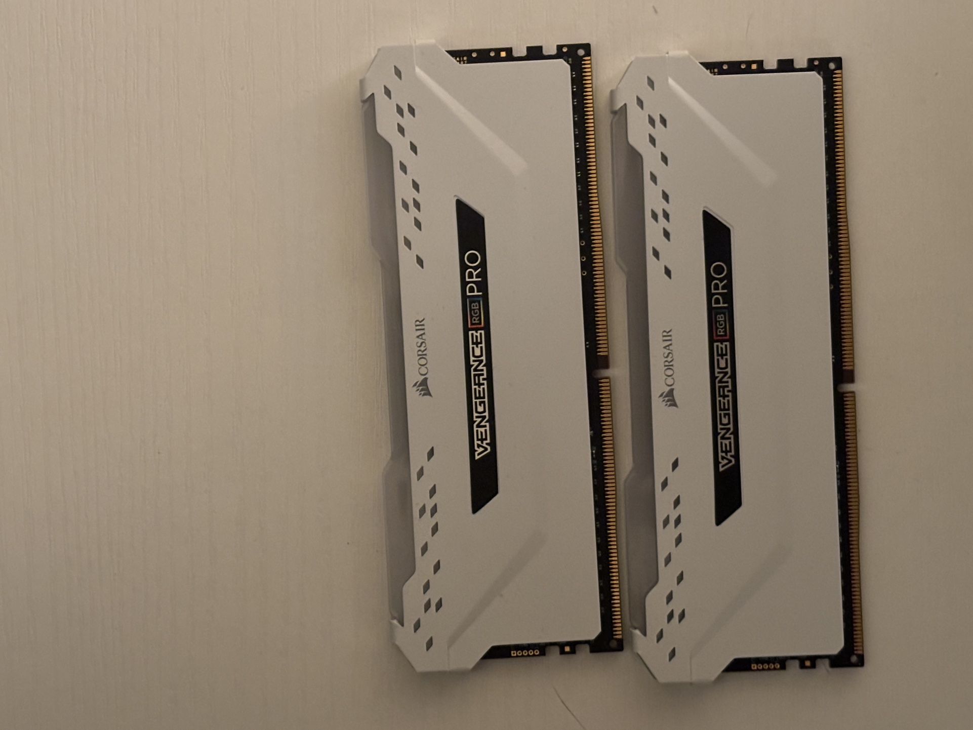 Corsair Vengance Pro RGB 16GB (2x8) Ram
