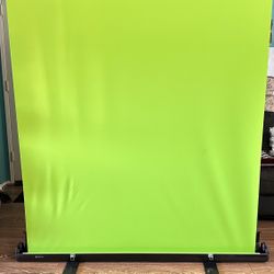 Portable Green Screen Backdrop 5’ X 6’6”
