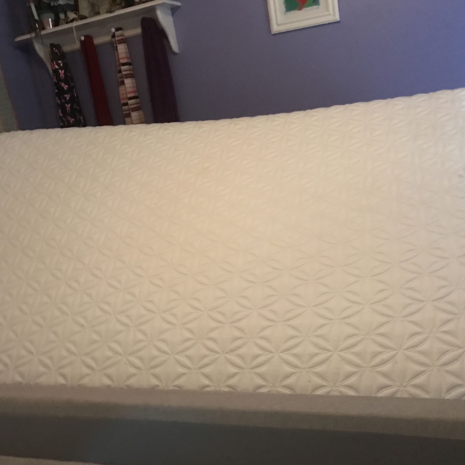 King Size Tempupedic Mattresss & Box spring Set