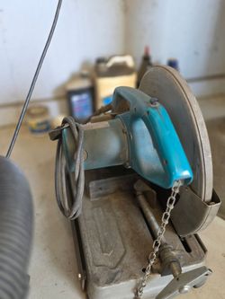 Makita Cut Off Saw