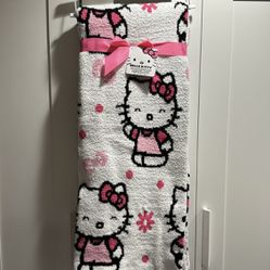 Hello Kitty Yarn Blanket
