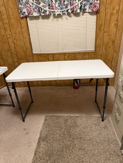 Lifetime 4 Foot Fold-In-Half Adjustable Height Table. Very good condition