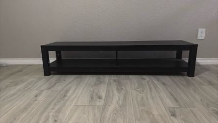Moving out sale -TV Table/TV Stand for up to a 55/65 inch tv
