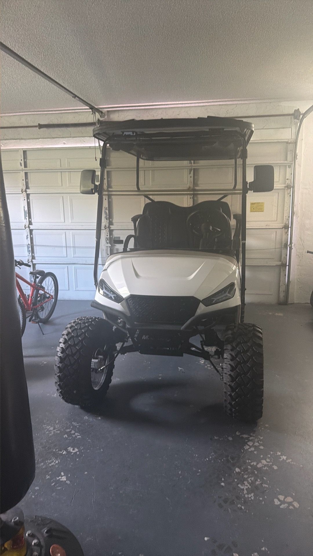 MADJAX golf car 2yrs old