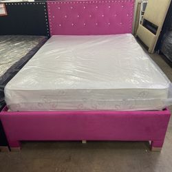 Full Bed With Mattress 